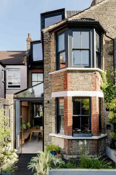 The house is located in Haringey, a neighborhood in North London. 
