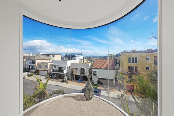 The rounded exterior creates nooks like these with wraparound views.