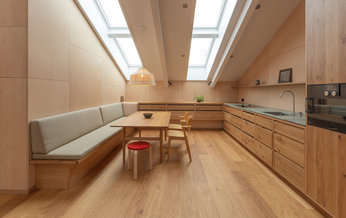 the-solid-oak-floor-is-like-its-own-piece-of-horizontal-furniture-blending-perfectly-with-the-natural-feel-as-the-soft-oak-planks-flow-together-throughout-the-entire-apartment-says-vibeke-jenssen.png
